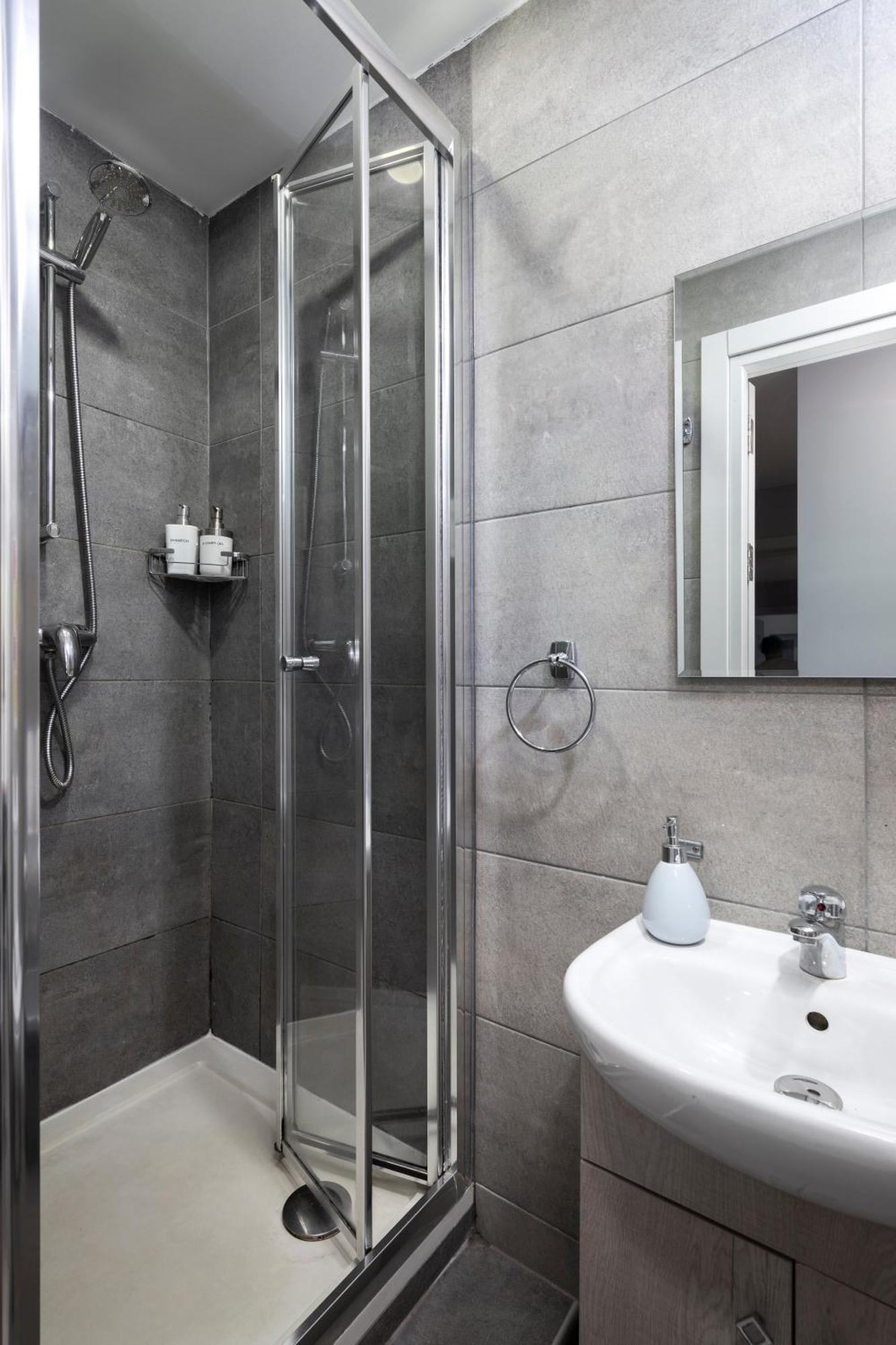 Modern 3 Bedroom & 3 Bathroom Apartment - Near Balluta Bay Saint Julian's 外观 照片